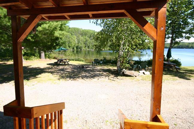 Spectacle Lake Lodge Бенкрофт Екстер'єр фото